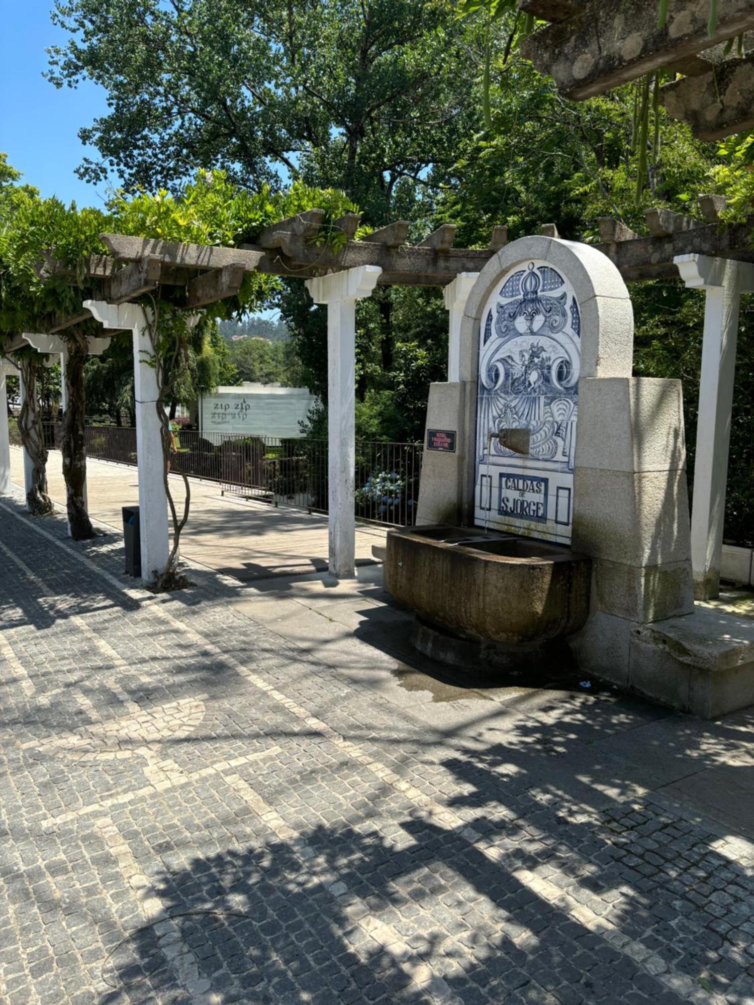 Aconchego Home Caldas de Sao Jorge ภายนอก รูปภาพ